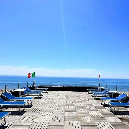Grand Playa Готель