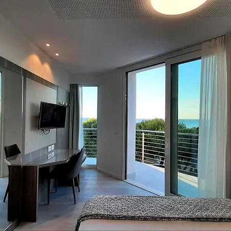 Готель Grand Playa 4*