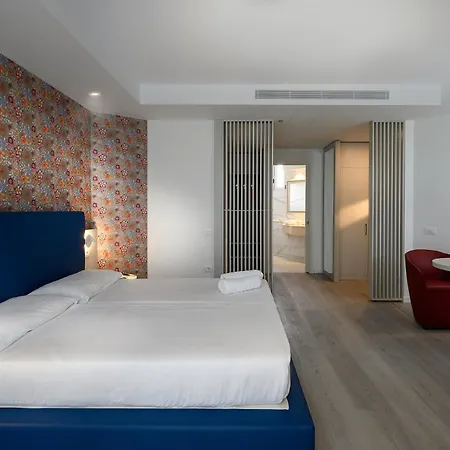 Grand Playa Готель 4*